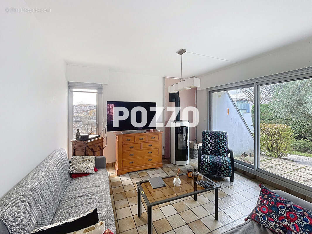 Maison à FLEURY-SUR-ORNE