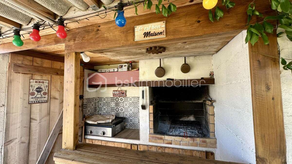 Villa plain-pied avec piscine et garage - photo 5