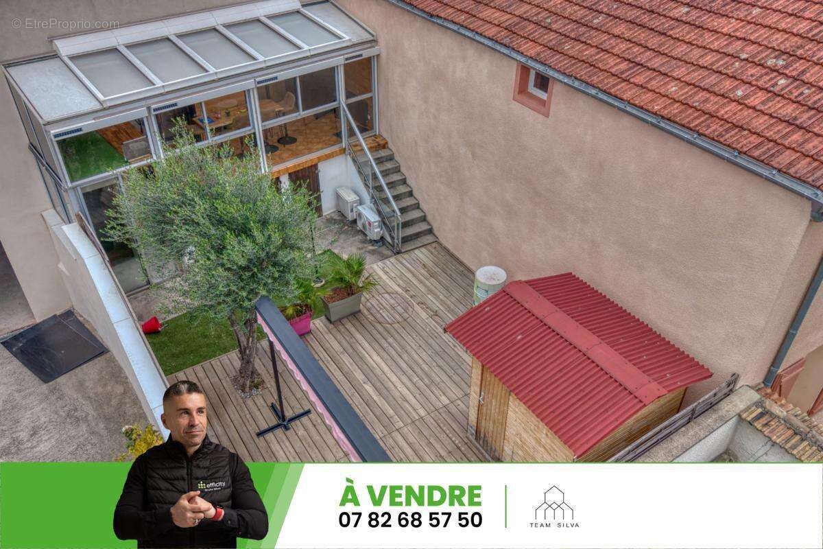 Maison à SEREZIN-DU-RHONE