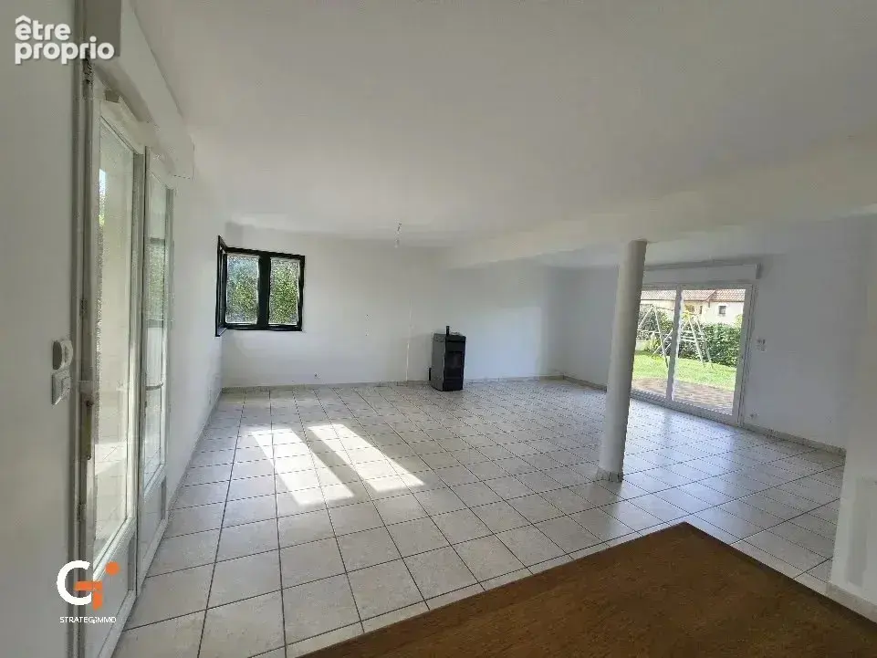 Charmant pavillon familial de 4 chambres avec jardin arboré — Mesnières-en-Bray (76270) - photo 3