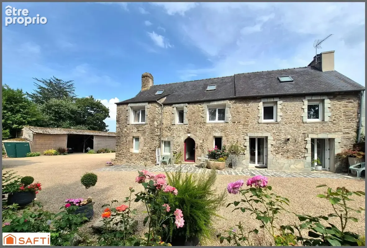 Photo 1 - Maison à LANDIVISIAU