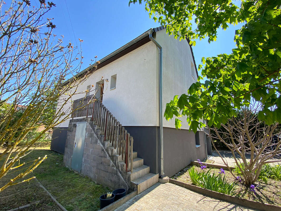 Maison spacieuse à vendre à Staffelfelden - Proche gare SNCF et écoles - photo 15