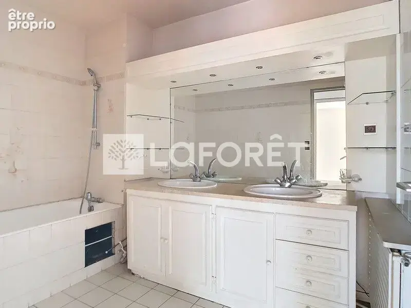 Appartement Gradignan 4 pièce(s) 99.02 m2 - photo 5
