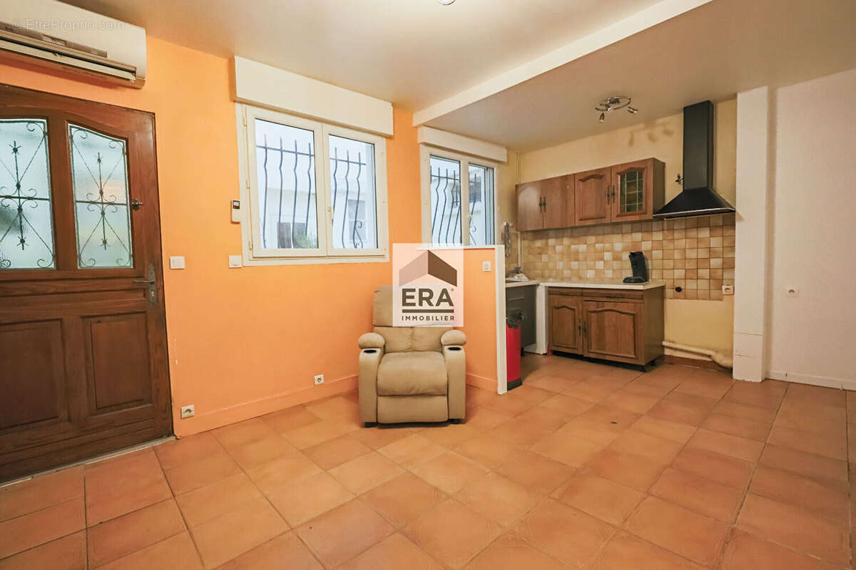 Maison à PARIS-14E