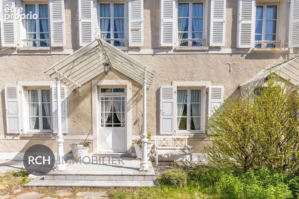 A proximité d'Orgerus - Maison bourgeoise en coeur de village - photo 3