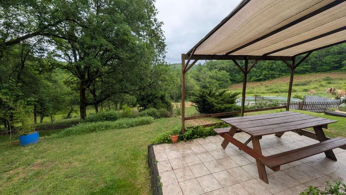 Maison en pierre proche du Bugue de 155 m2 - photo 4