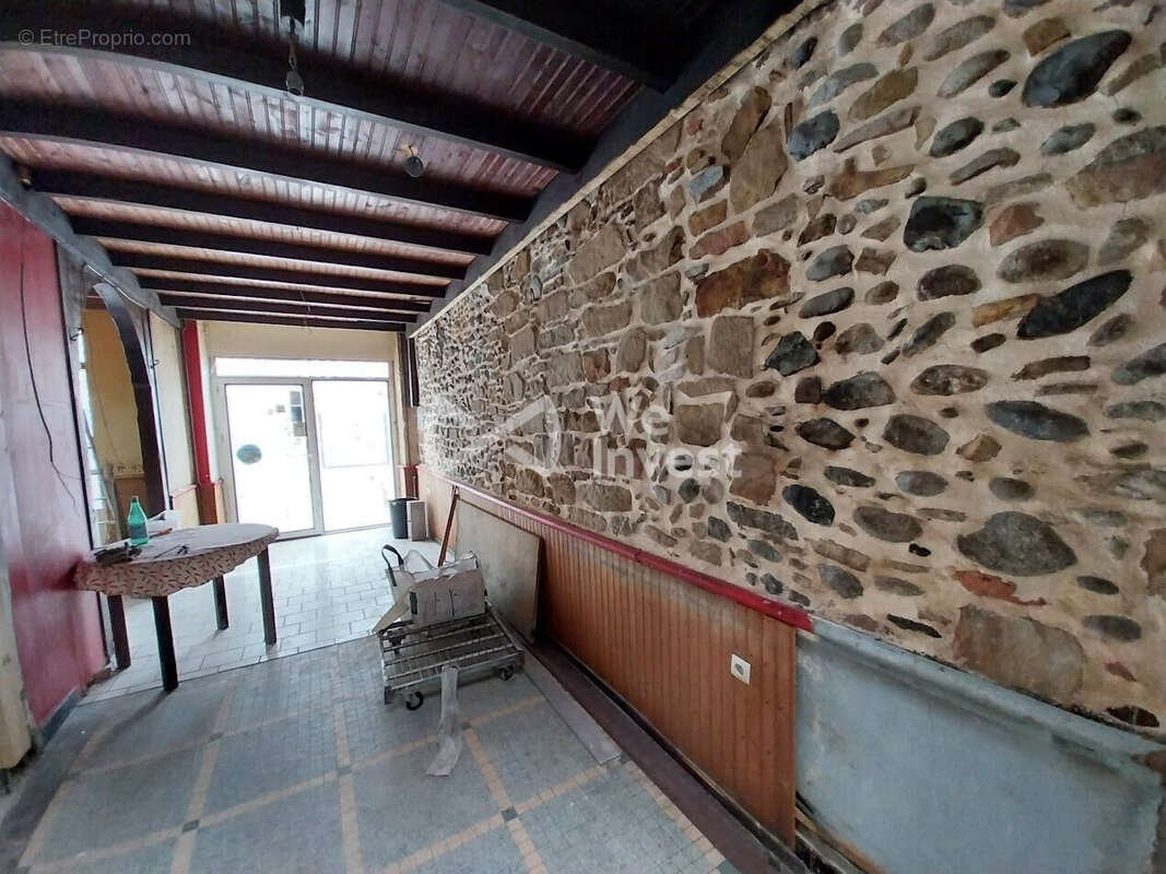 Appartement à NAY