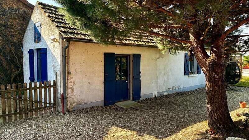 Exclusivité Capifrance – Maison individuelle de 101 m² et sa dépendance aménageable de 25 m² – Grand terrain clos de 1 980 m² av - photo 10