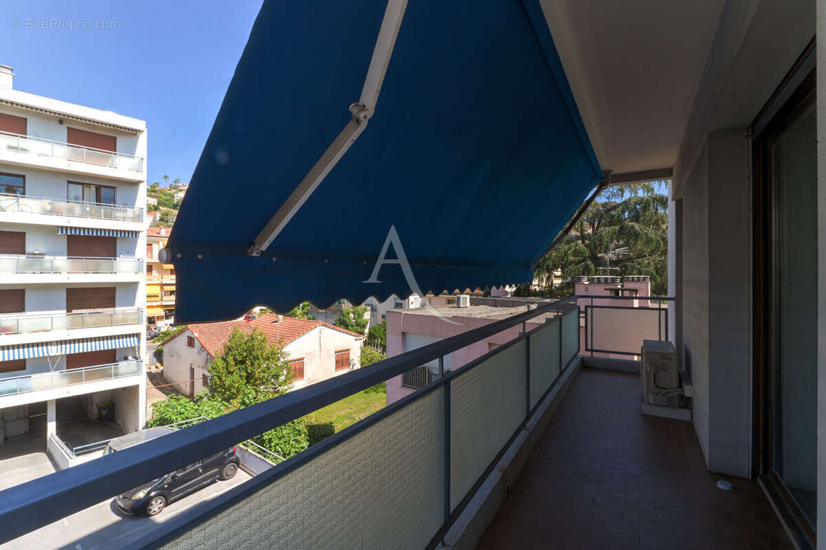 Appartement à MANDELIEU-LA-NAPOULE