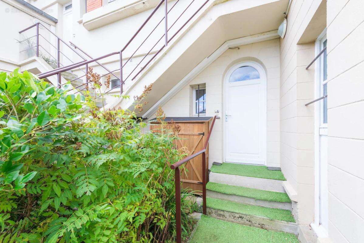 Appartement à GARCHES