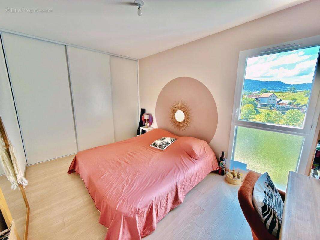 Appartement à SAINT-JEOIRE-PRIEURE