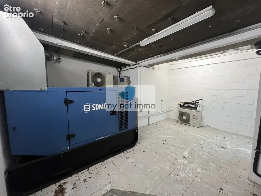Tres beau local a louer de 224m2 idealement situe - photo 14