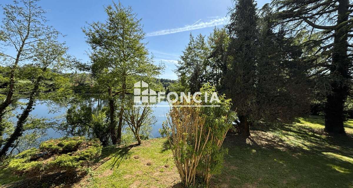 Appartement à LAROQUE-DES-ARCS