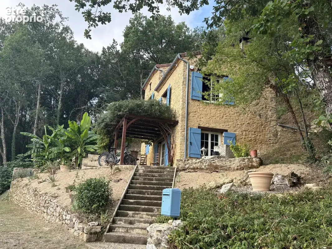 Périgord noir   maison de caractère avec piscine, 4 terrasses et vue remarquable - photo 11