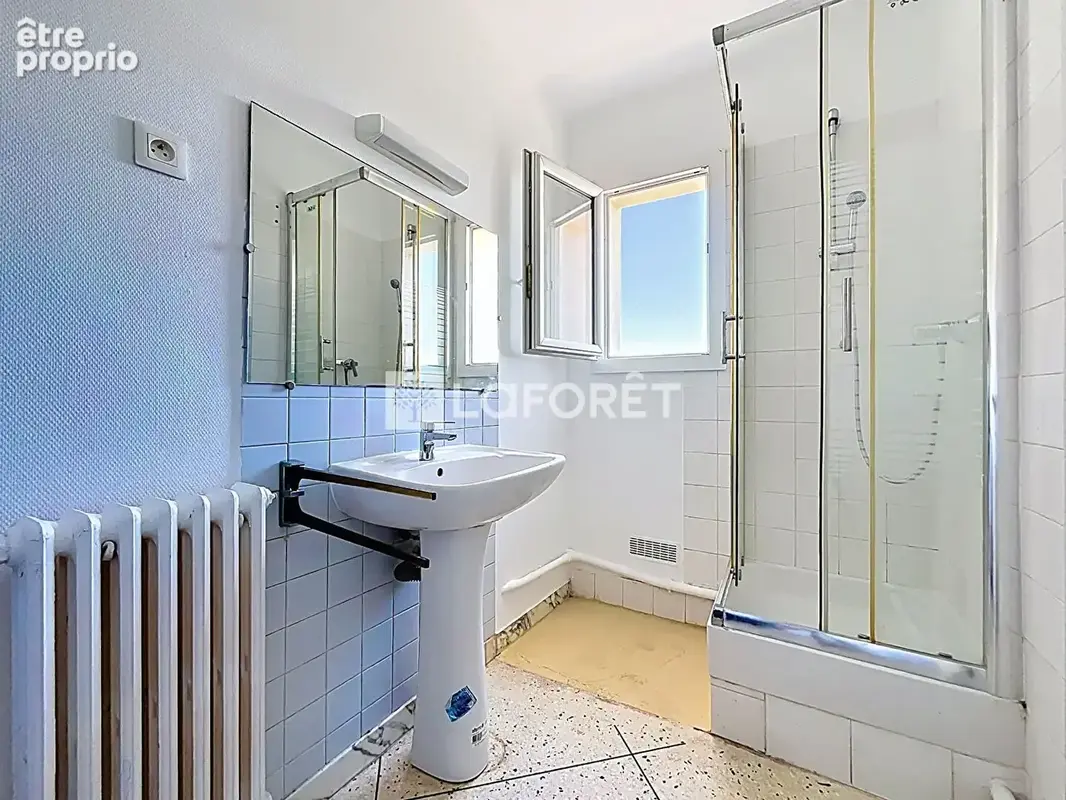 Studio 30 m² avec balcon, parking et cellier - Quartier Estanove - photo 6