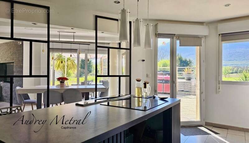 Maison à SERRIERES-EN-CHAUTAGNE