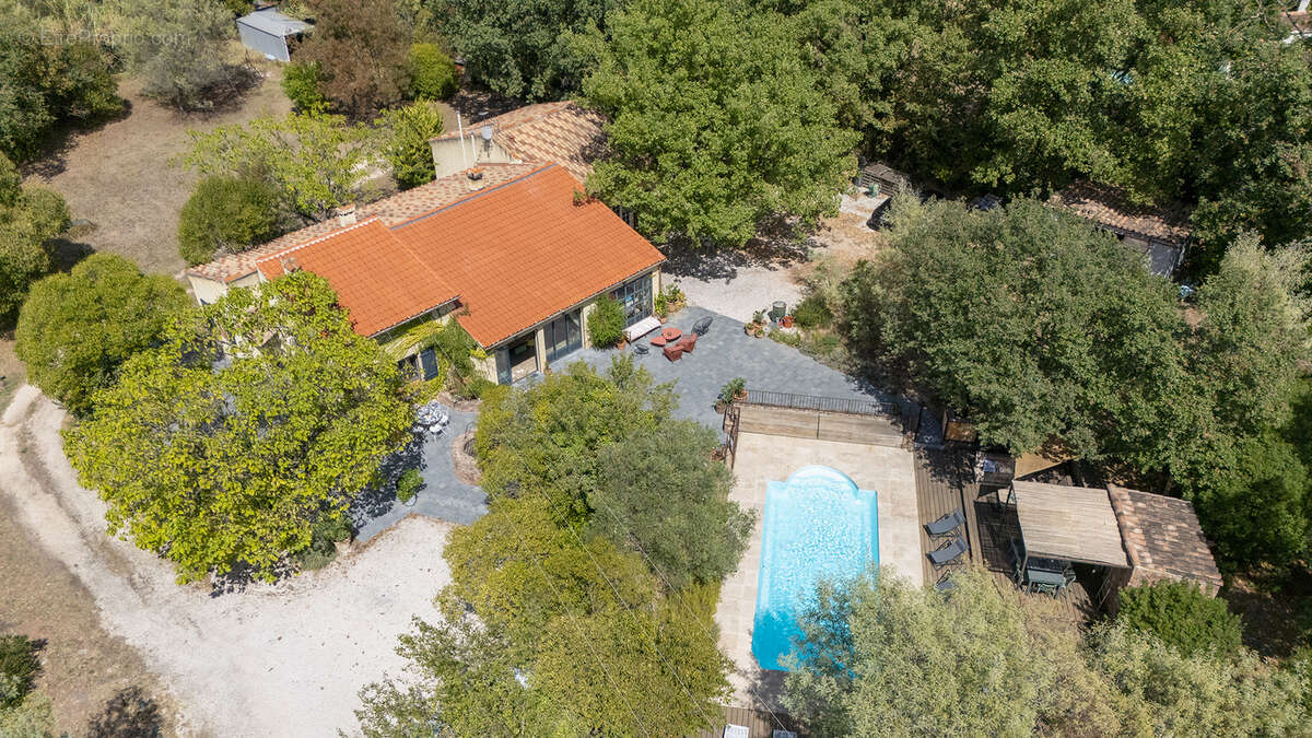 Maison à SOLLIES-PONT