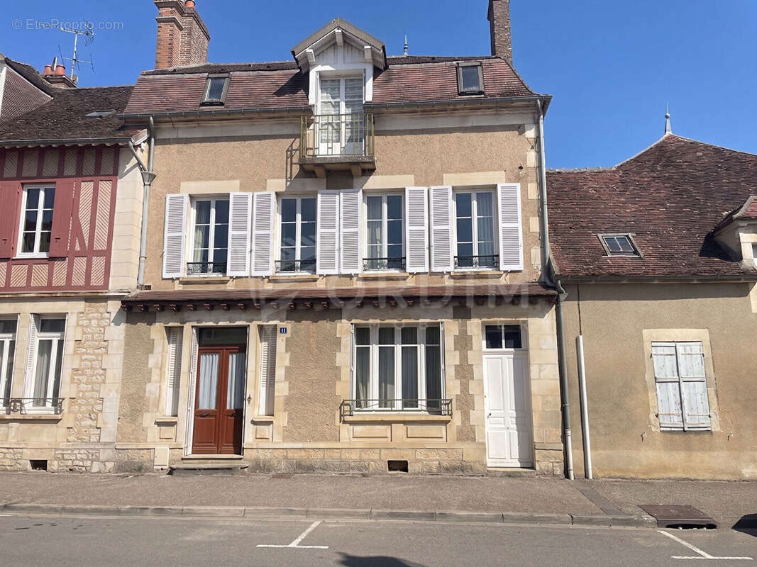 Maison à CHABLIS