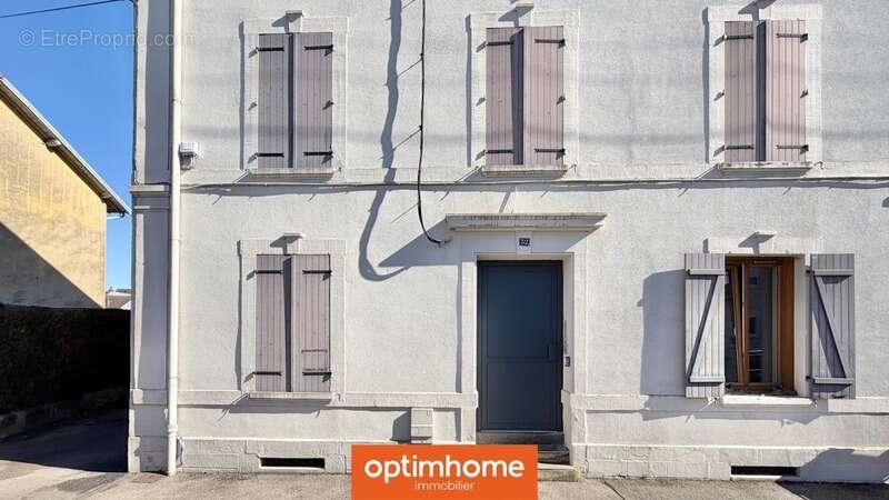 Appartement à THAON-LES-VOSGES