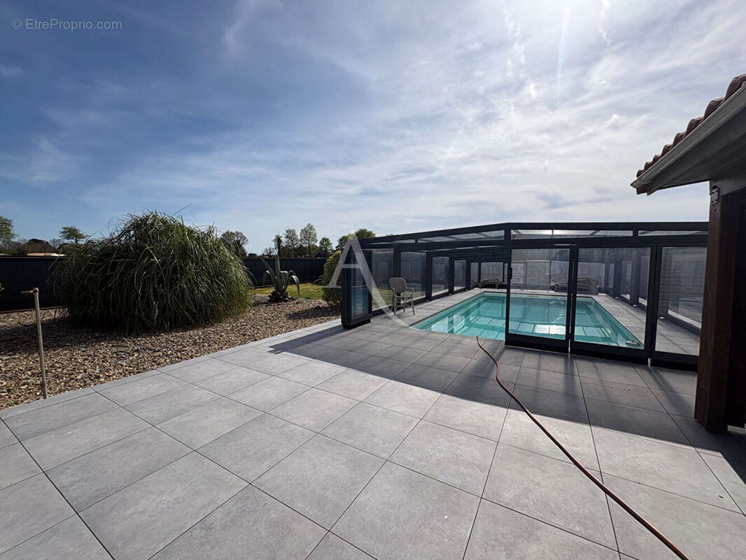 Maison à SAINTE-FOY