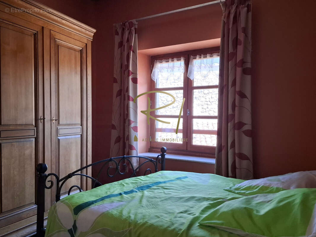 Maison à VALLON-PONT-D&#039;ARC