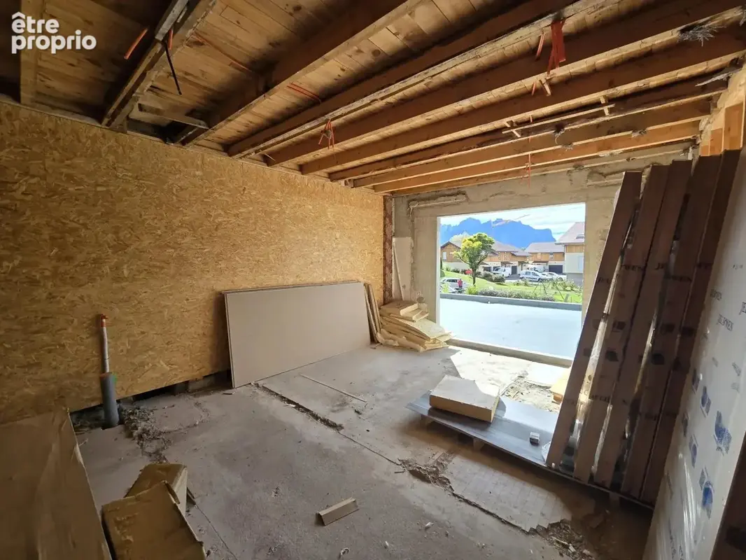 Vinzier centre – t3 duplex à aménager avec terrasse de 27 m² - photo 5