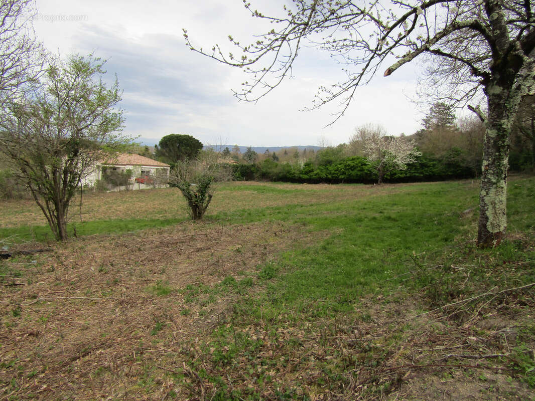 Terrain à REVEL