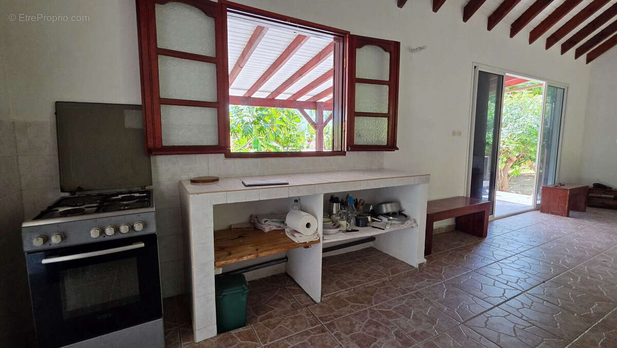 Maison à CAPESTERRE-DE-MARIE-GALANTE