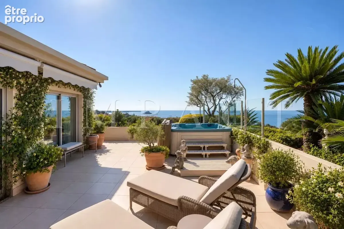 Photo Appartement à Cannes au prix de 2 300 000€