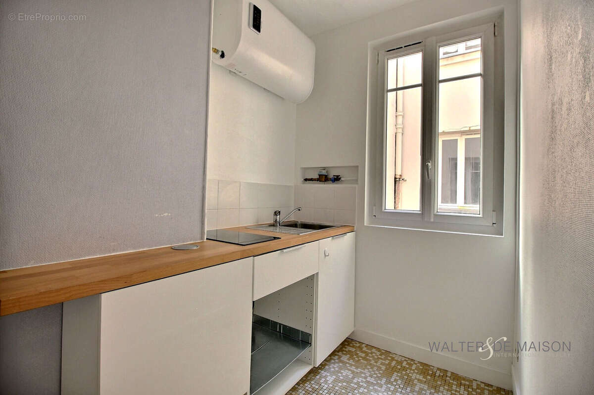 Appartement à LEVALLOIS-PERRET