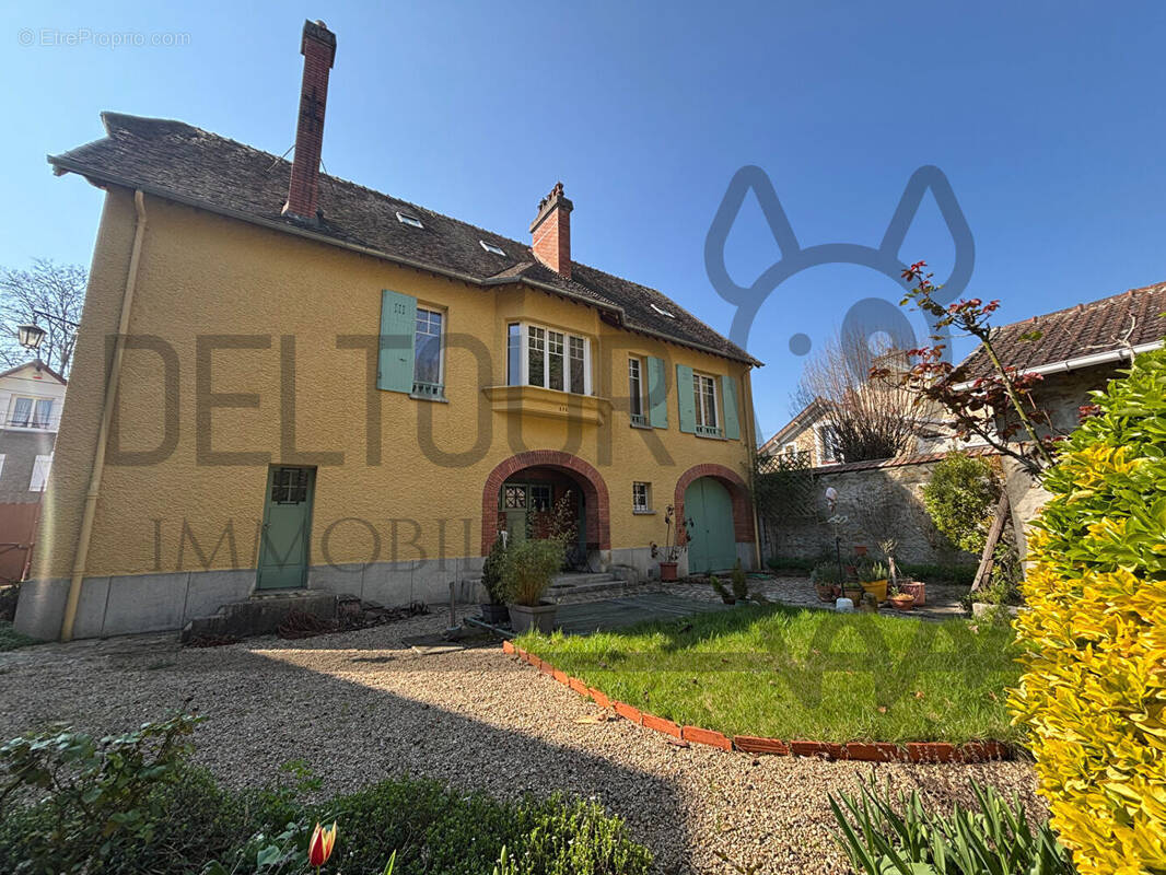 Maison à COULOMMIERS