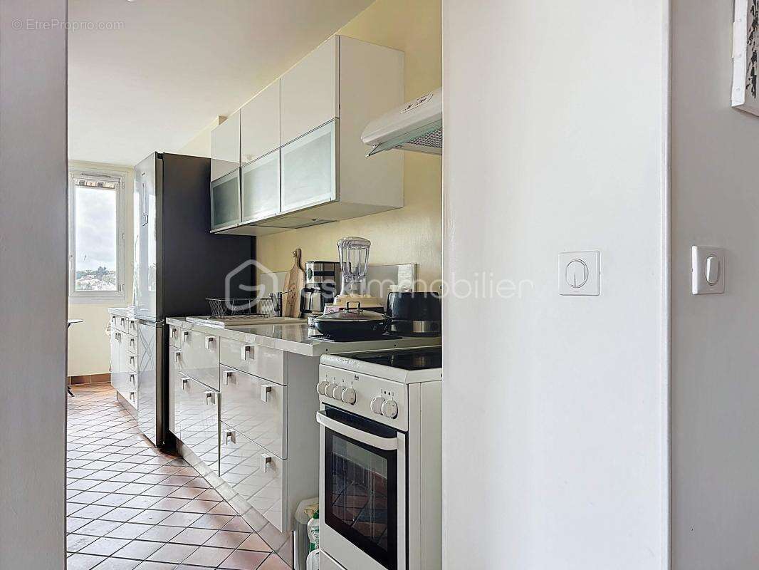 Appartement à CORBEIL-ESSONNES