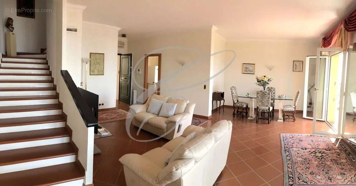 Maison à BEAUSOLEIL