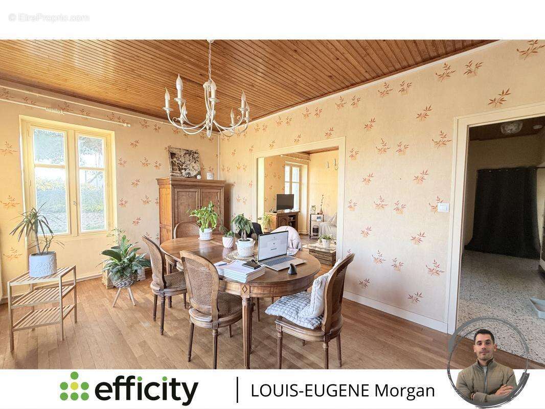 Maison à JAUNAY-CLAN