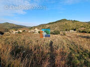 Terrain à VILLENEUVE-LES-CORBIERES