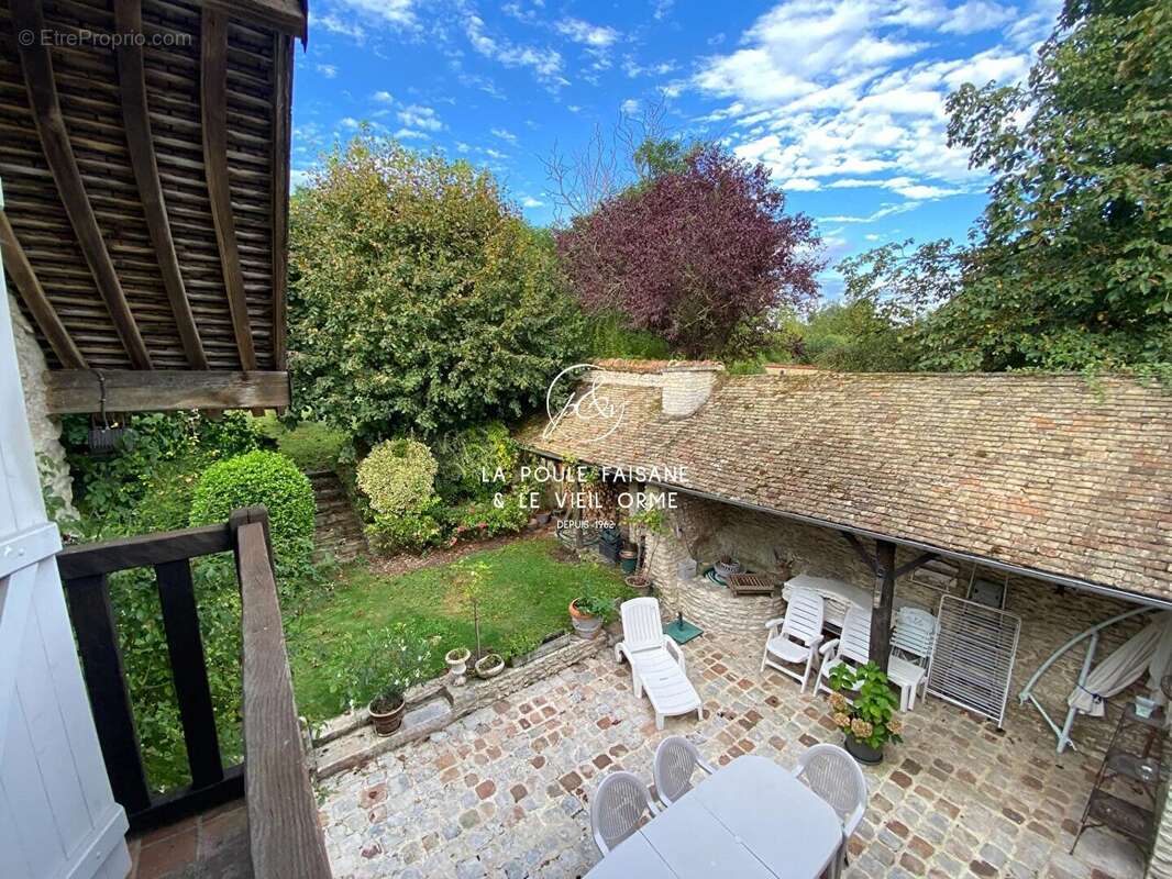 Maison à HOUDAN