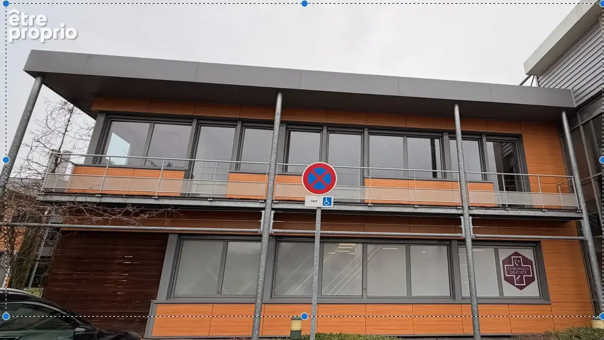 Plateau de bureaux à vendre SAINTE FOY LES LYON (69), bureaux d'une surface de 190 m² (partie privative) et 20 m² de parties com - photo 14