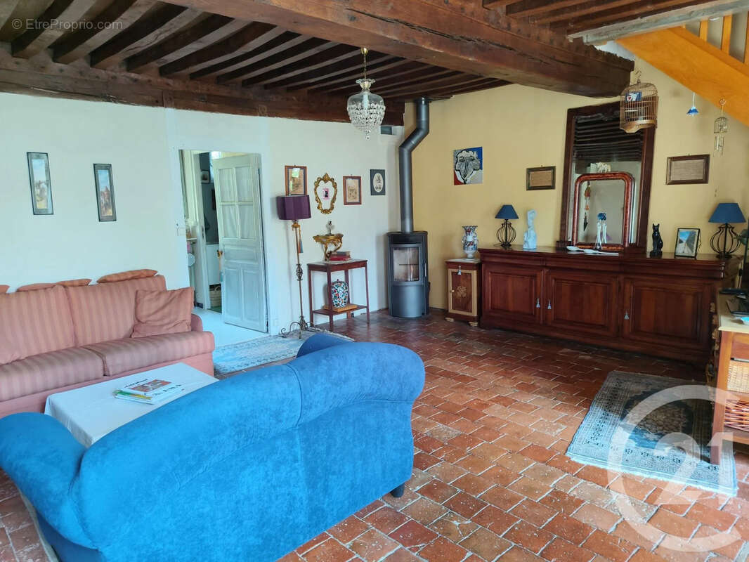 Maison à POUQUES-LORMES