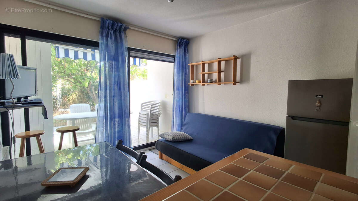 BANDOL   Appartement avec terrasse, jardin privatif, entrée indépendante et double parking en sous-sol - photo 6