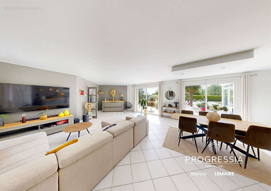 Maison à SAINT-AUBIN-ROUTOT