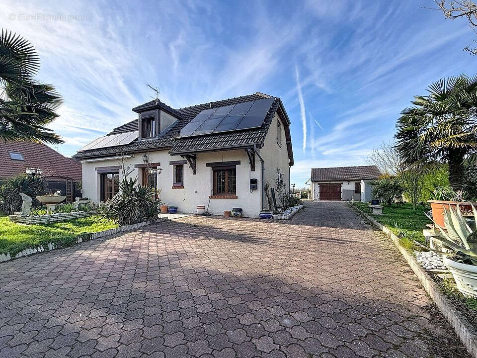 Maison à ROSIERES-PRES-TROYES