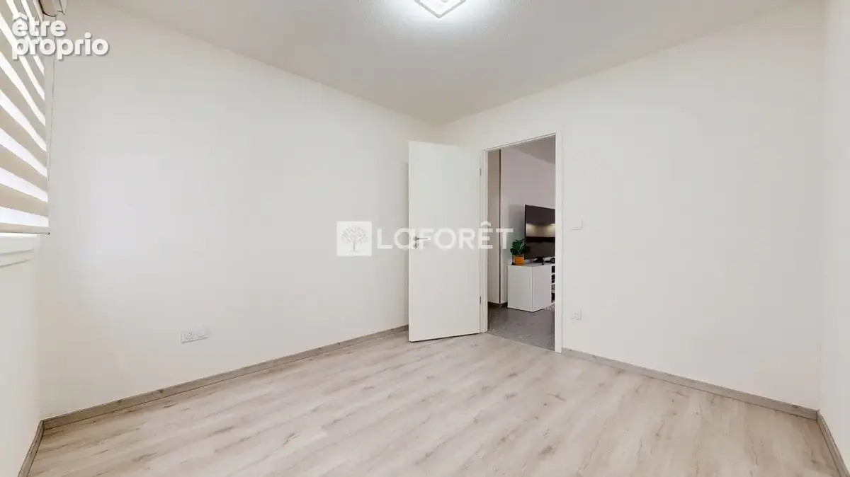 Appartement 5 pièces 96,46 m² TERRASSE / GARAGE / PARKING - photo 7