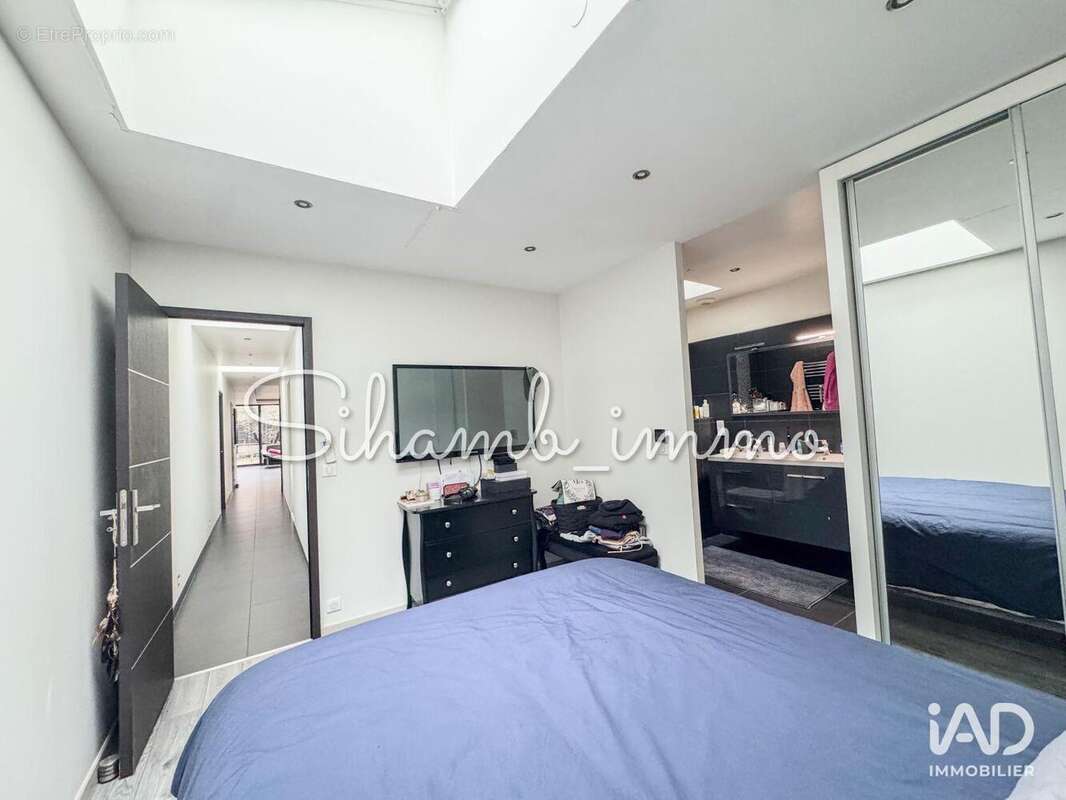 Photo 5 - Commerce à SAINT-MAUR-DES-FOSSES