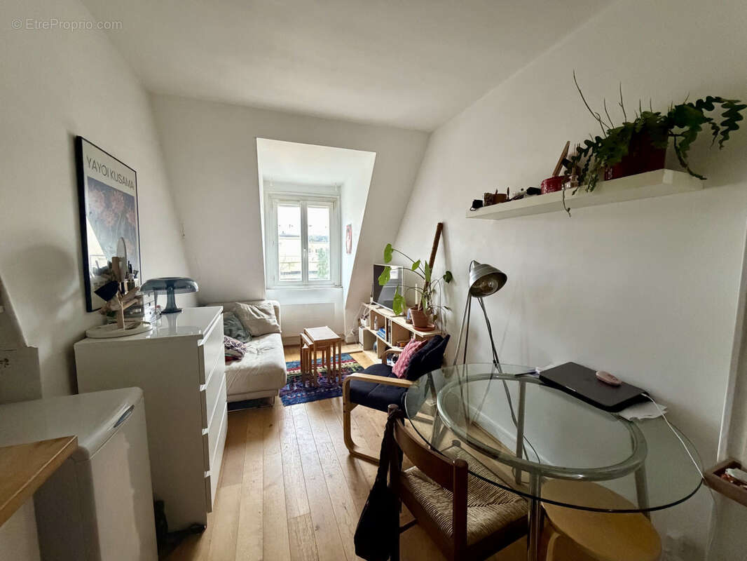 Appartement à PARIS-11E