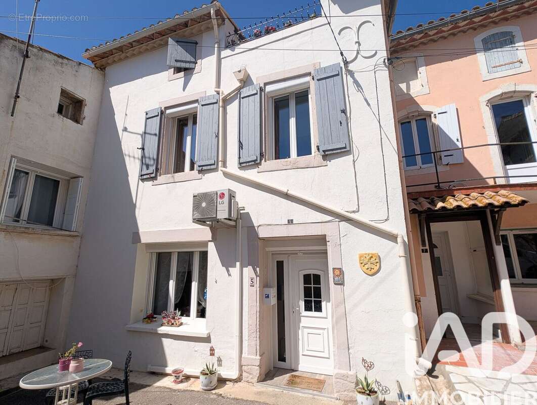 Photo 2