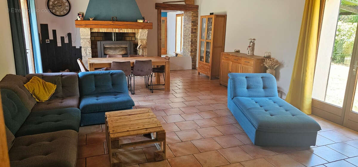 Noyen Sur Seine - 9 pièces - 4 chambres - 274 m² habitable - photo 2