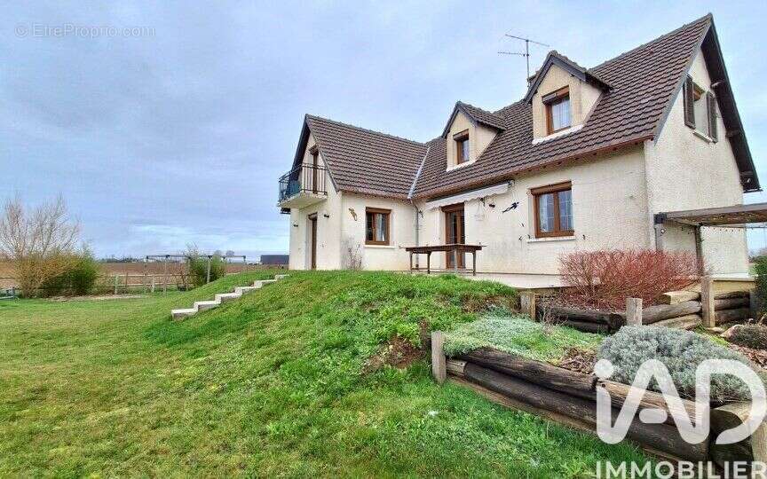 Photo 2 - Maison à CHARTRES