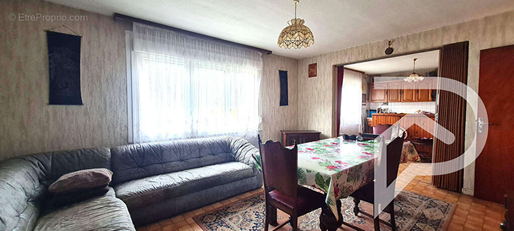 Maison à CONFLANS-EN-JARNISY