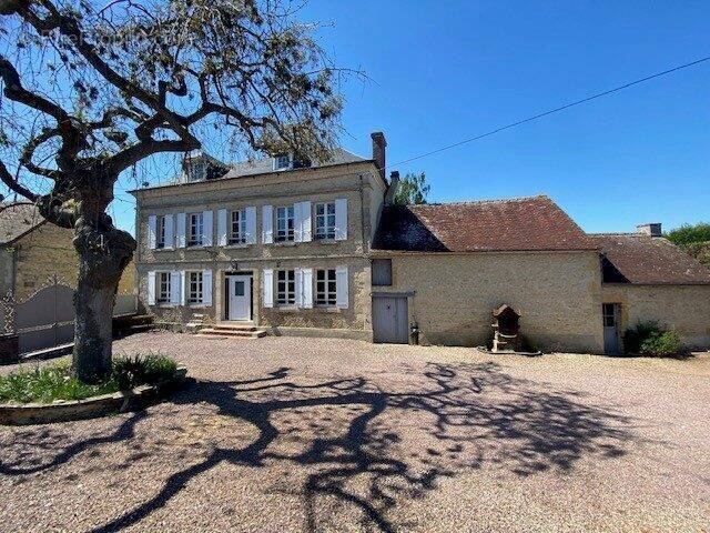 Maison à SAINT-PIERRE-SUR-DIVES