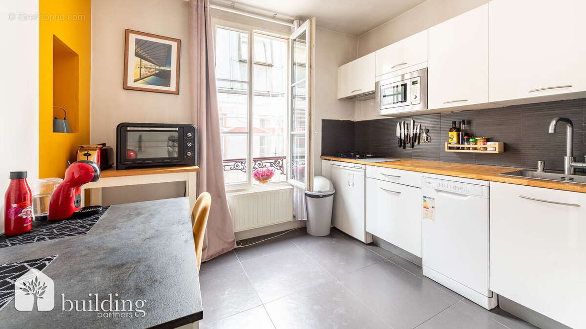 Appartement à PARIS-17E